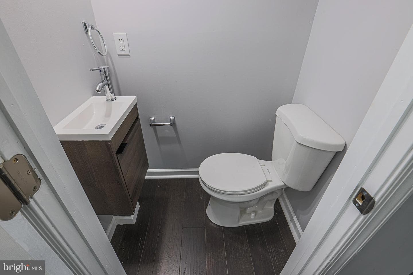 4214 Ivanhoe Avenue photo 9