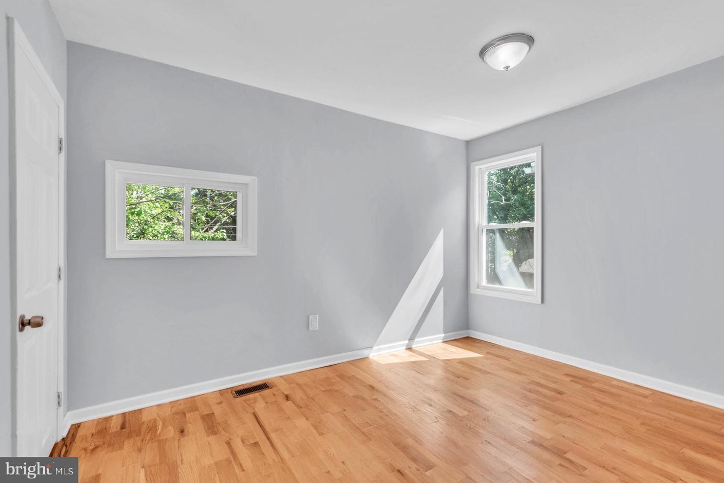 604 E 34th Street photo 24
