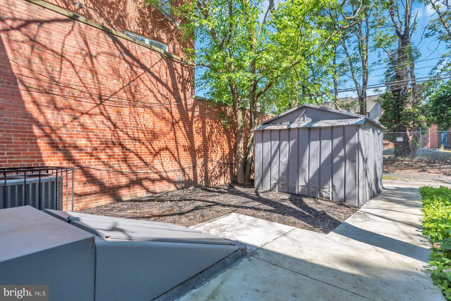 604 E 34th Street photo 36