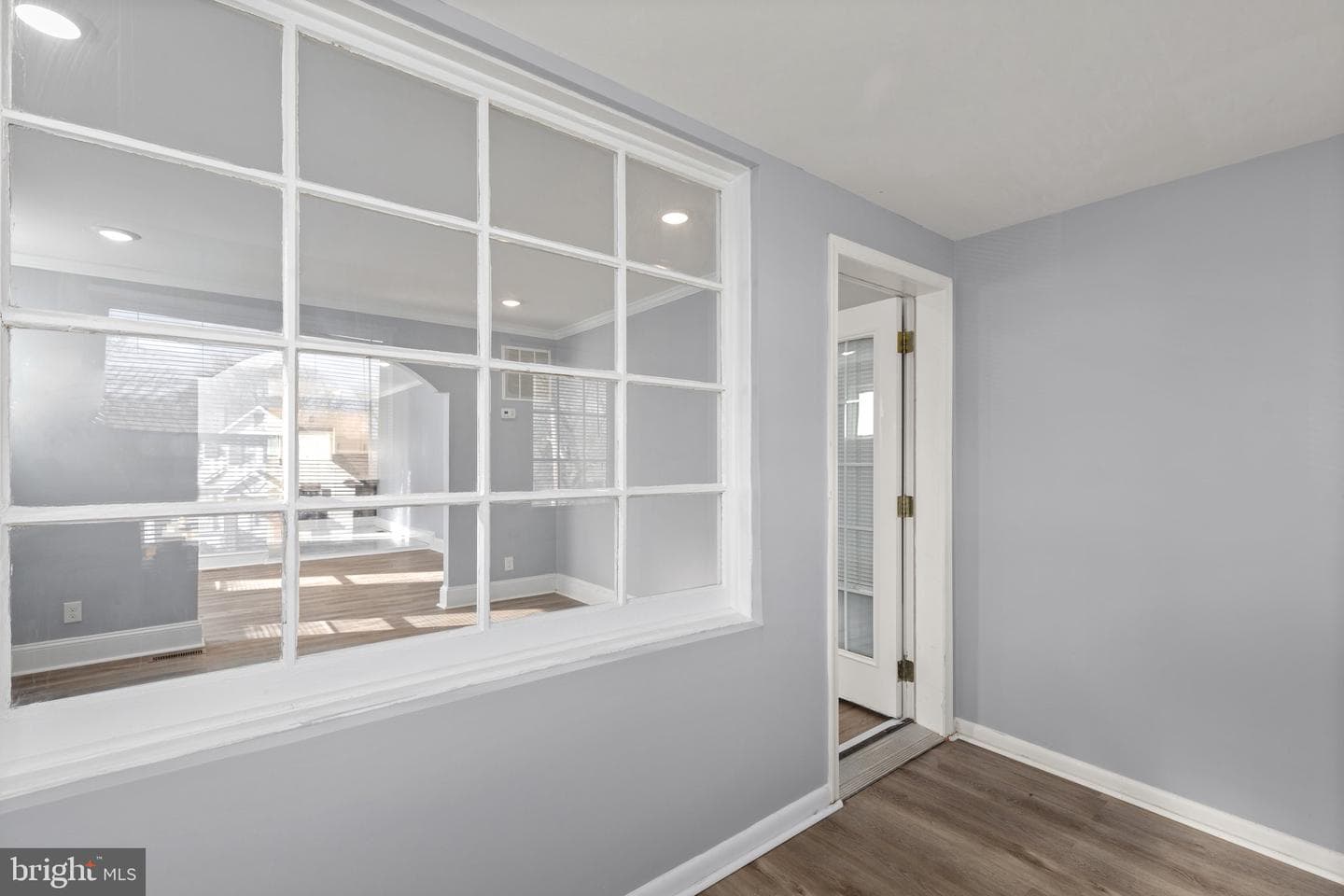 3105 Westfield Avenue photo 2