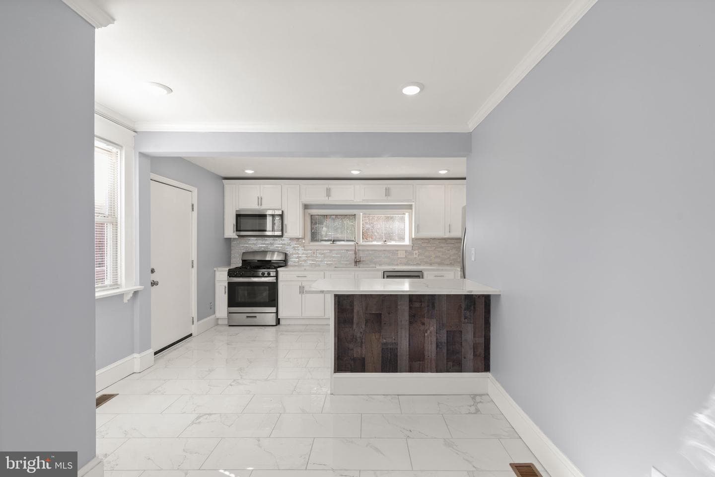 3105 Westfield Avenue photo 9