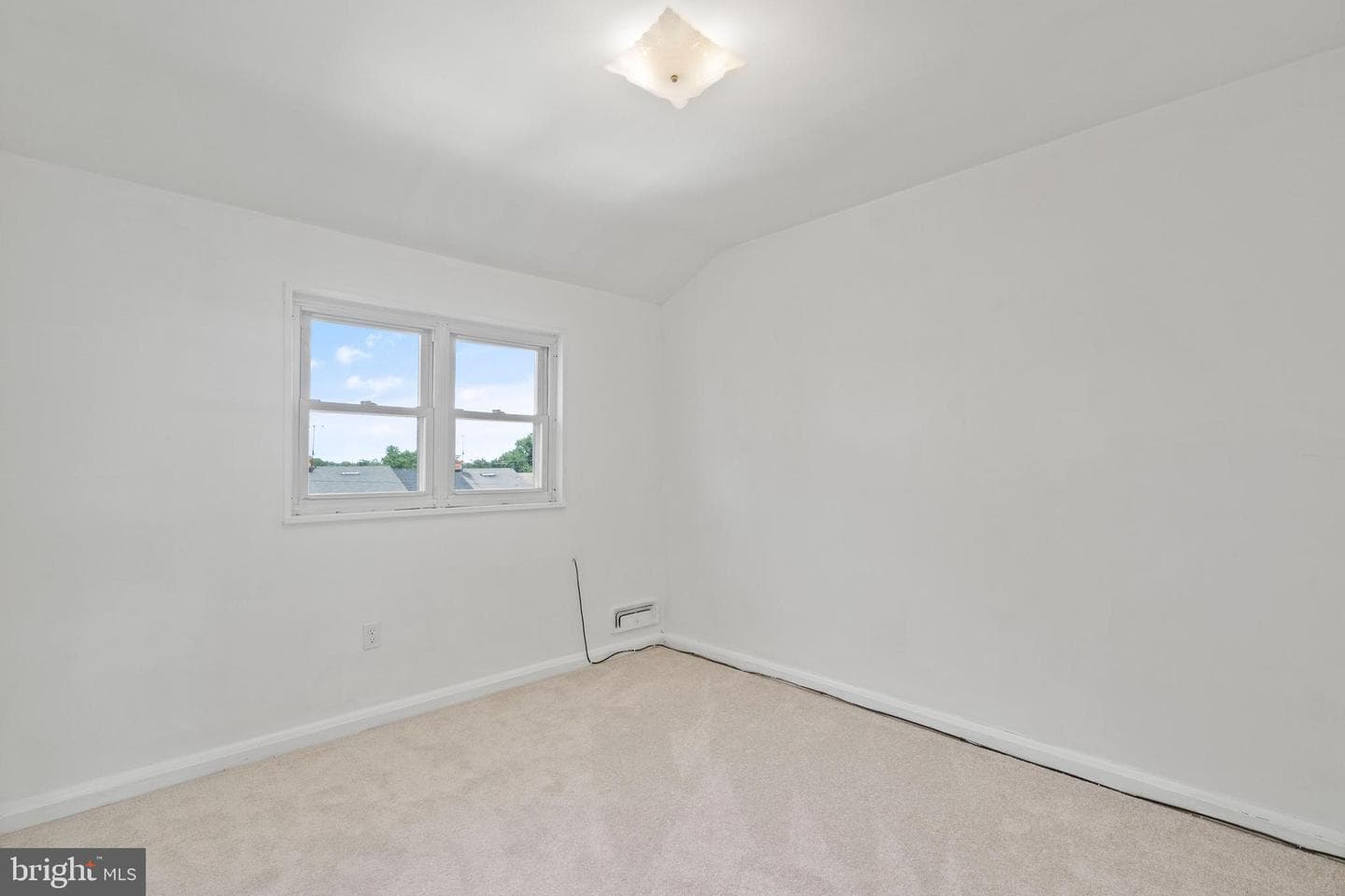 4730 Williston Street photo 16
