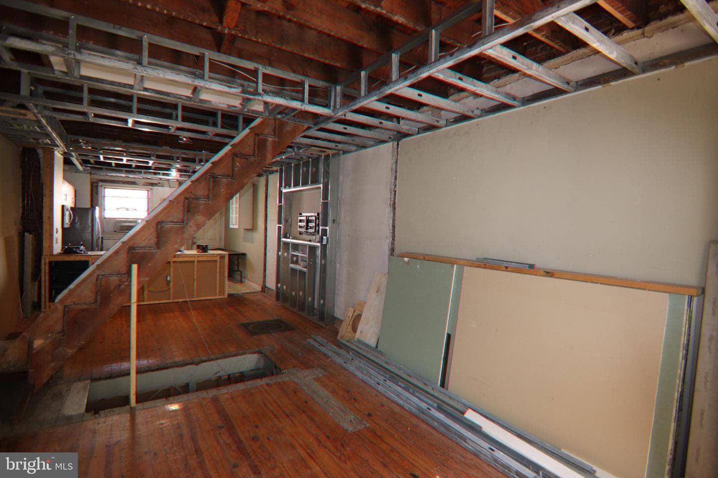 2325 Sidney Avenue photo 3