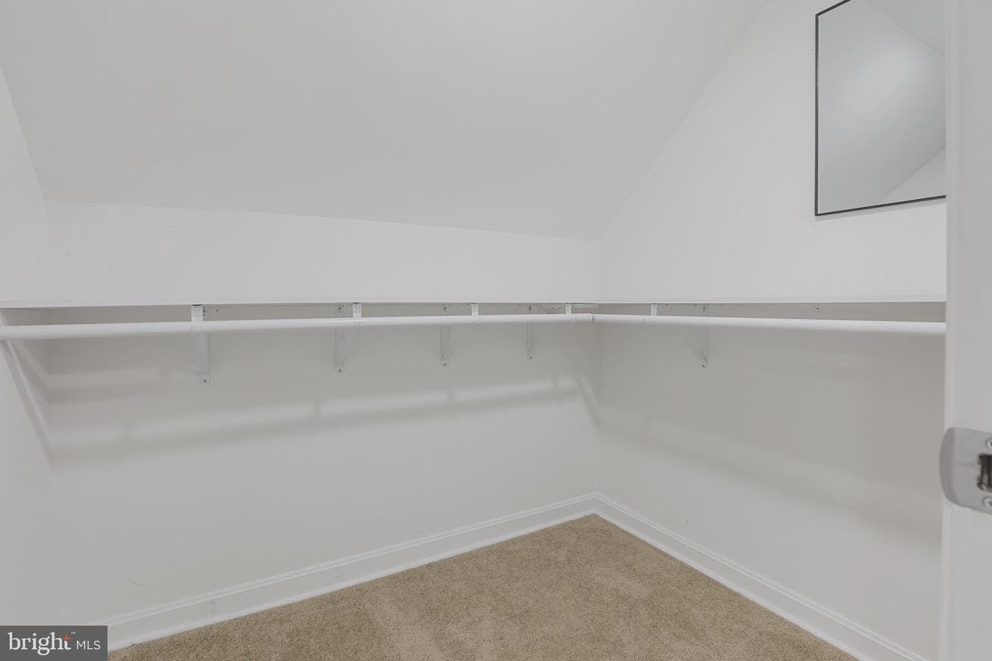 7720 Daniels photo 25