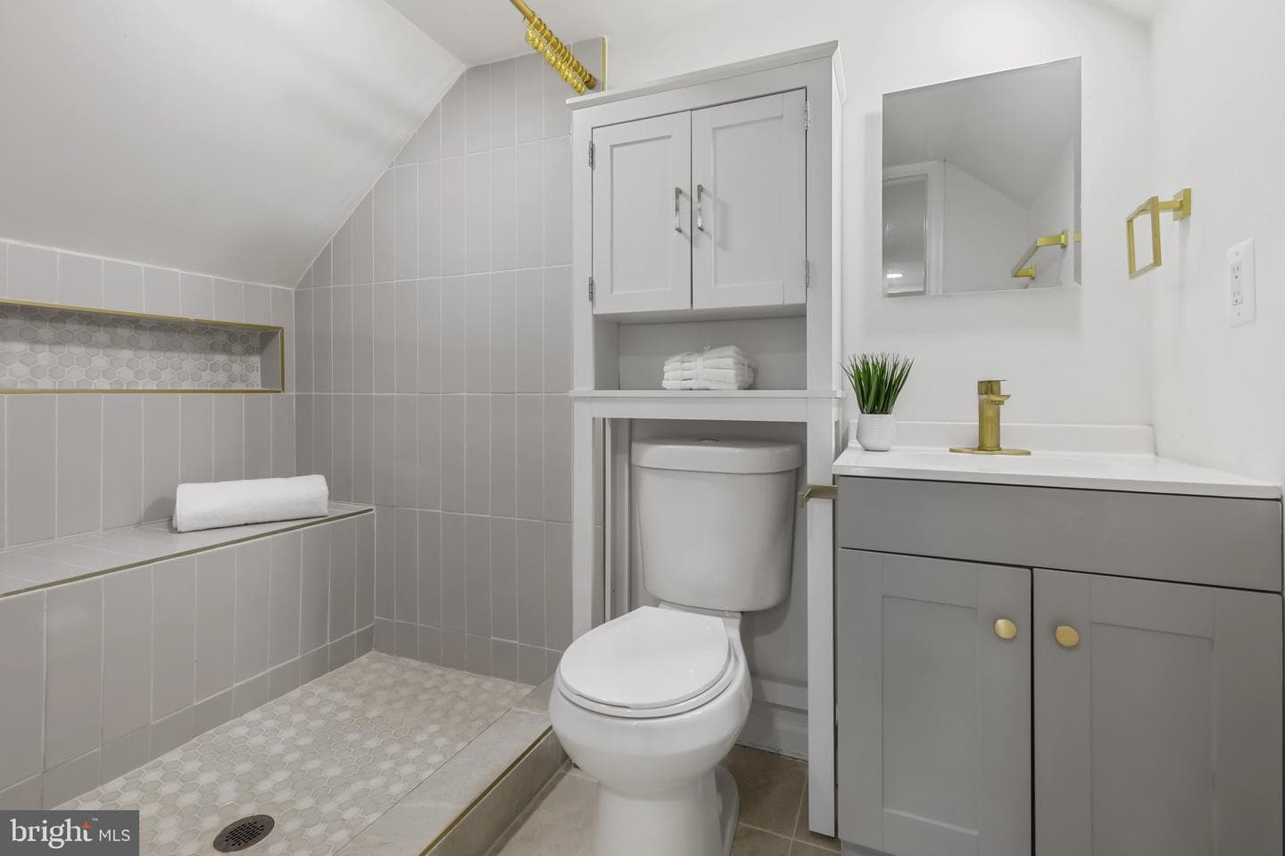 7720 Daniels photo 27