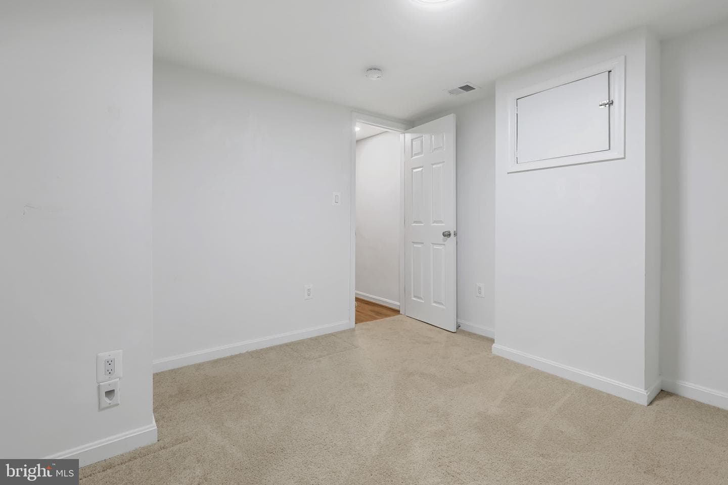 7720 Daniels photo 36