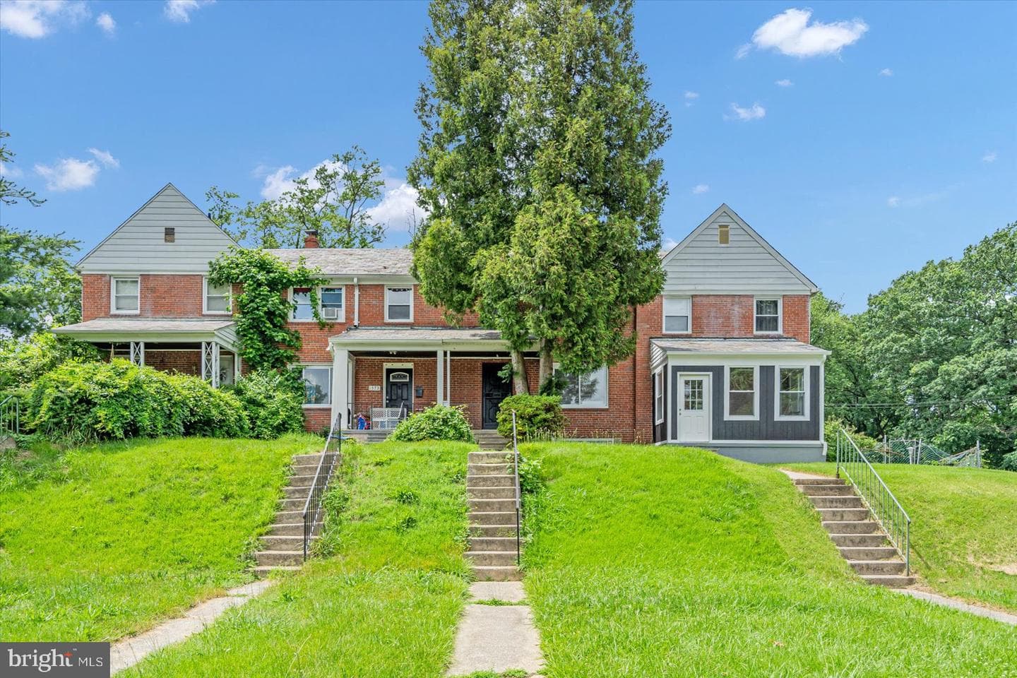 1571 Winston Avenue photo 37