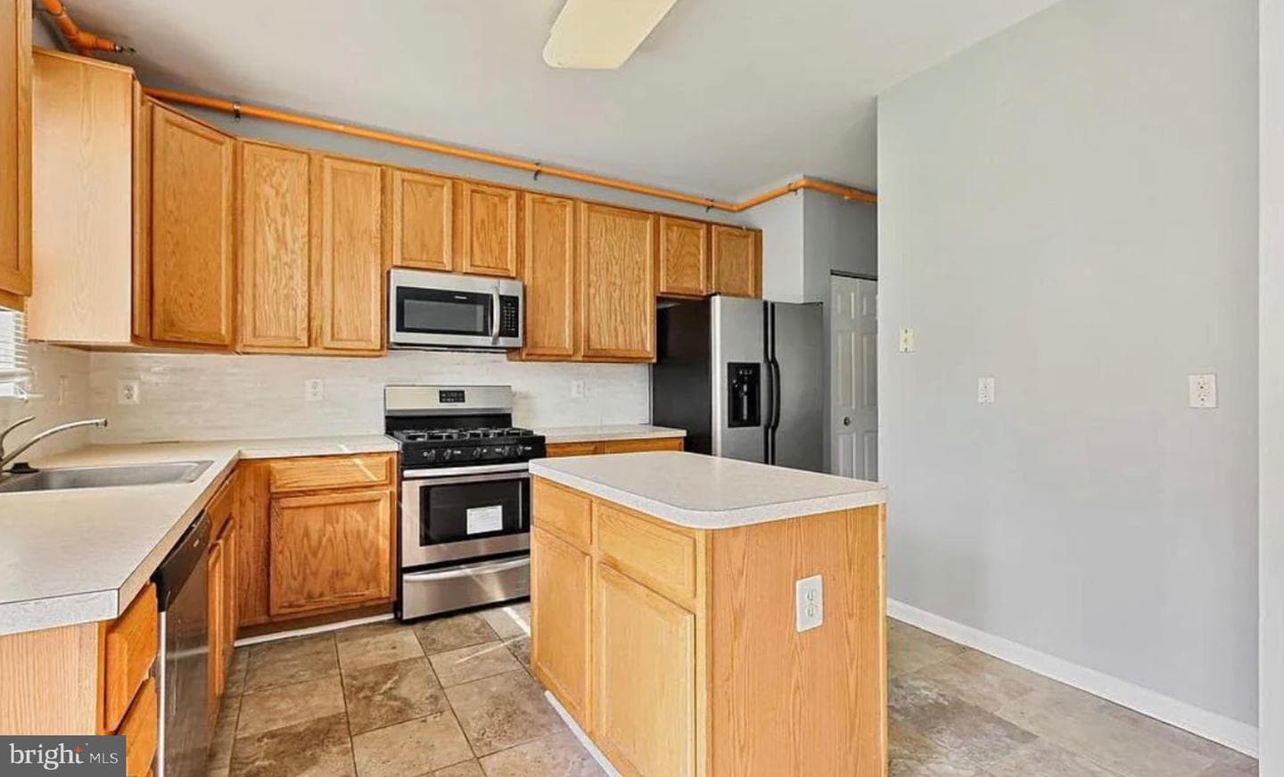 5915 Furley Way photo 11