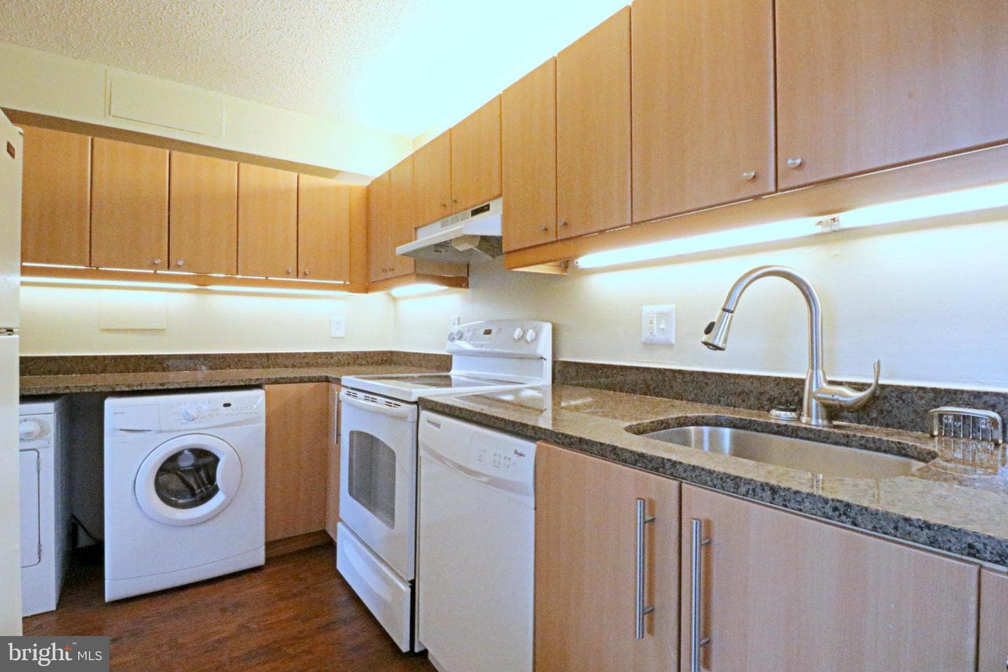 2369 Flax Terrace photo 8