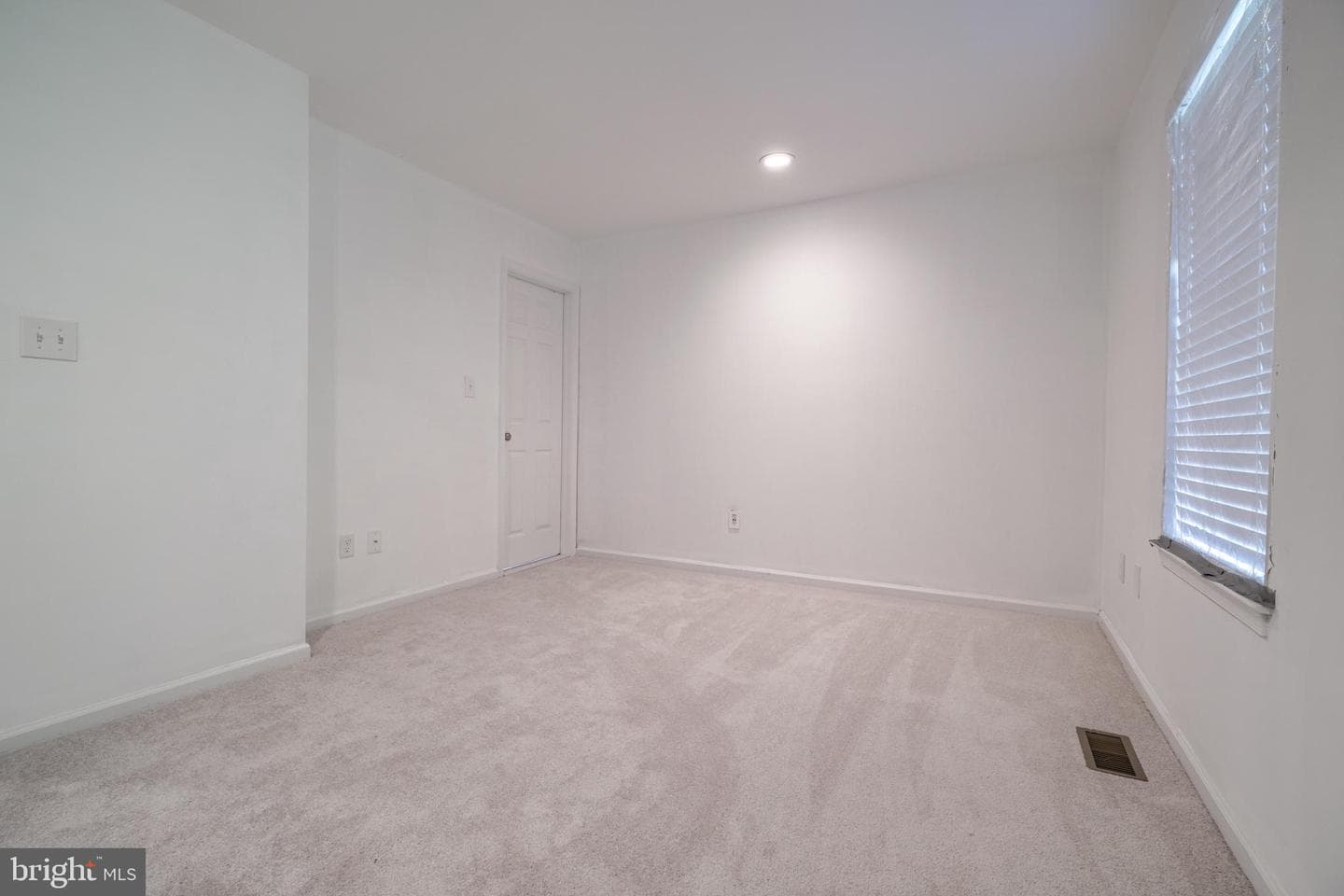 1022 Dartmouth Glen Way photo 32