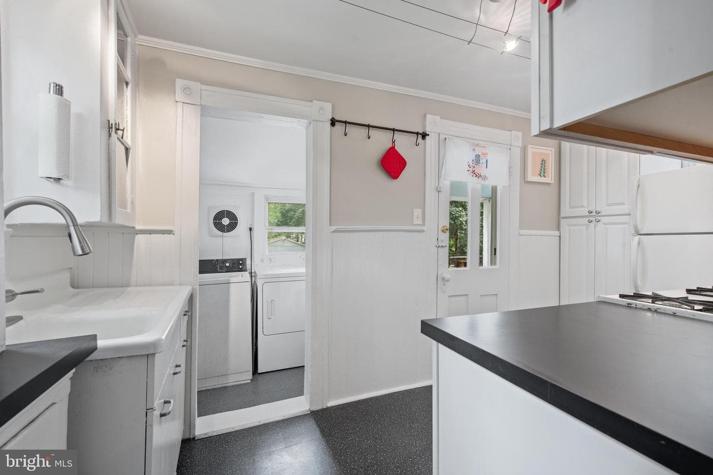 4643 Schenley Road photo 12