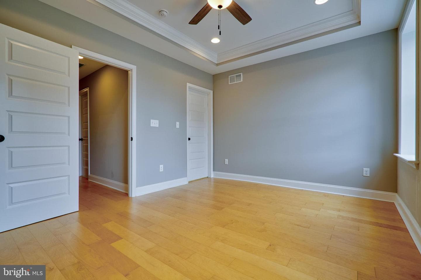 514 S Milton Avenue photo 24
