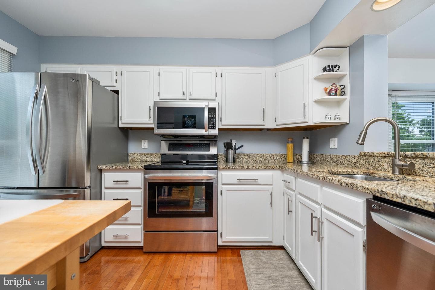 801 W Barre Street photo 3