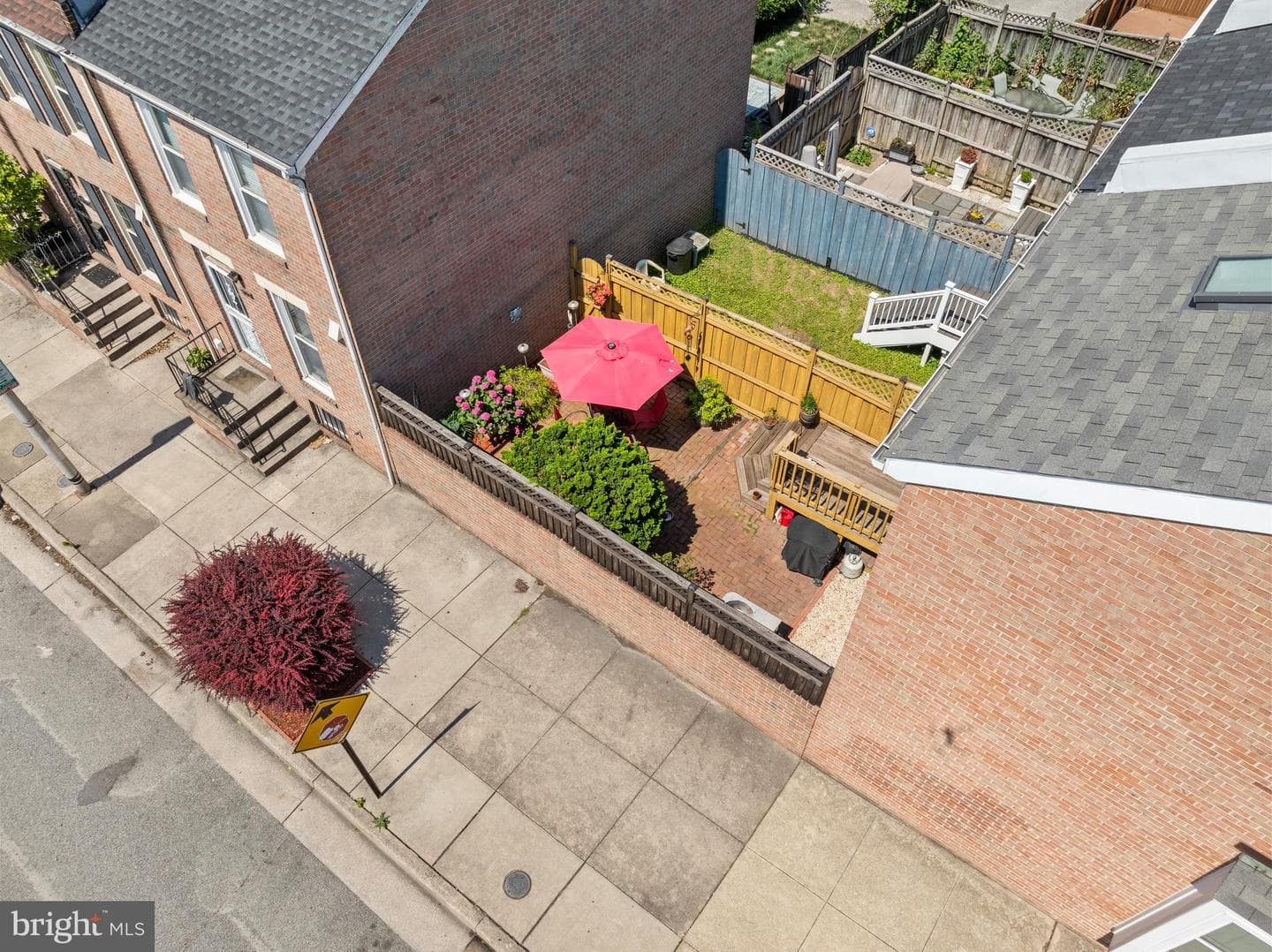 801 W Barre Street photo 31