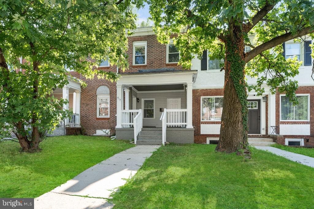417 Rosecroft Terrace photo 2