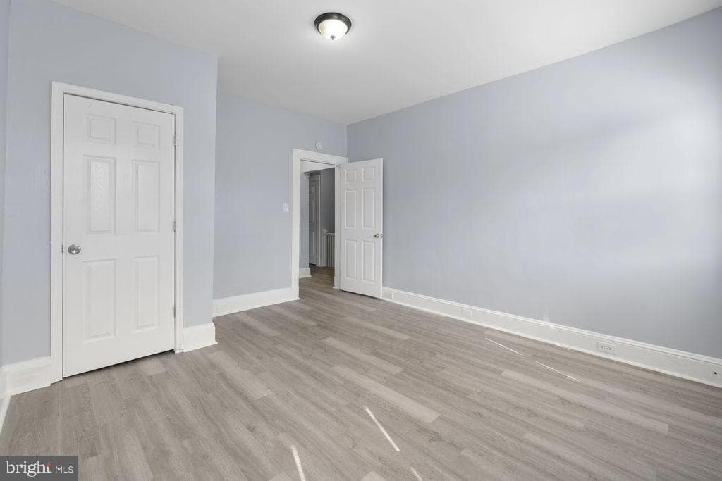 417 Rosecroft Terrace photo 23