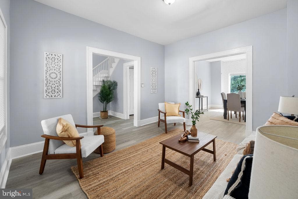 417 Rosecroft Terrace photo 4