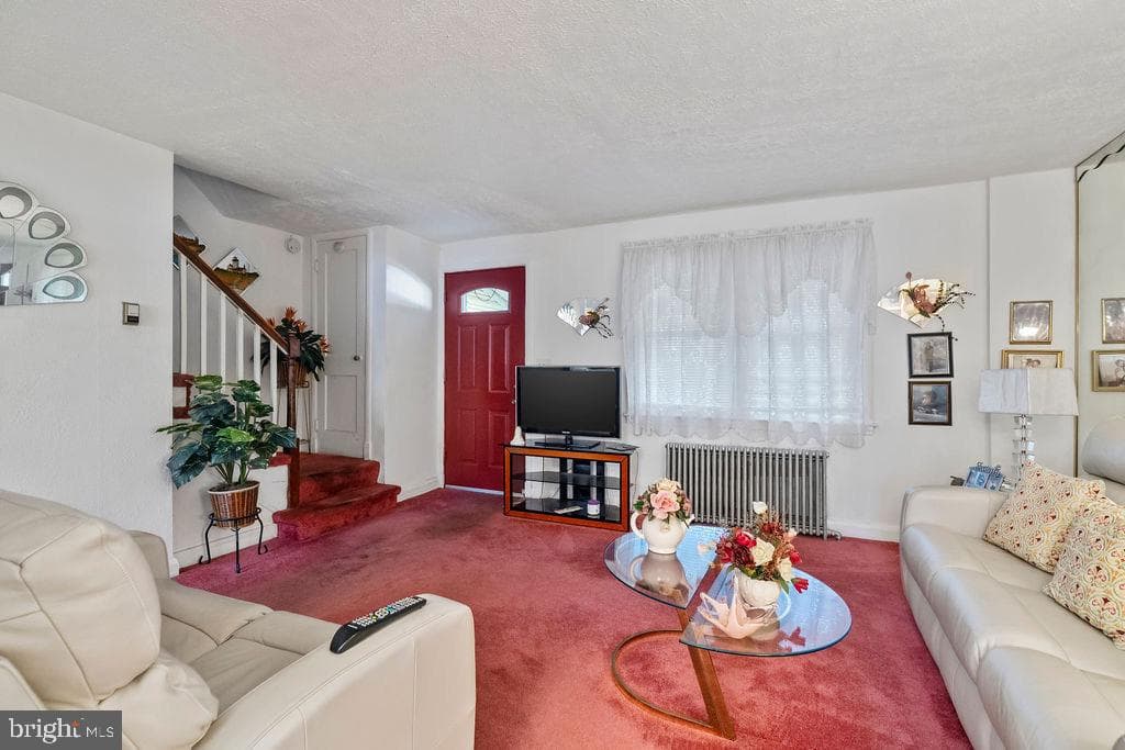 706 Kevin Road photo 11