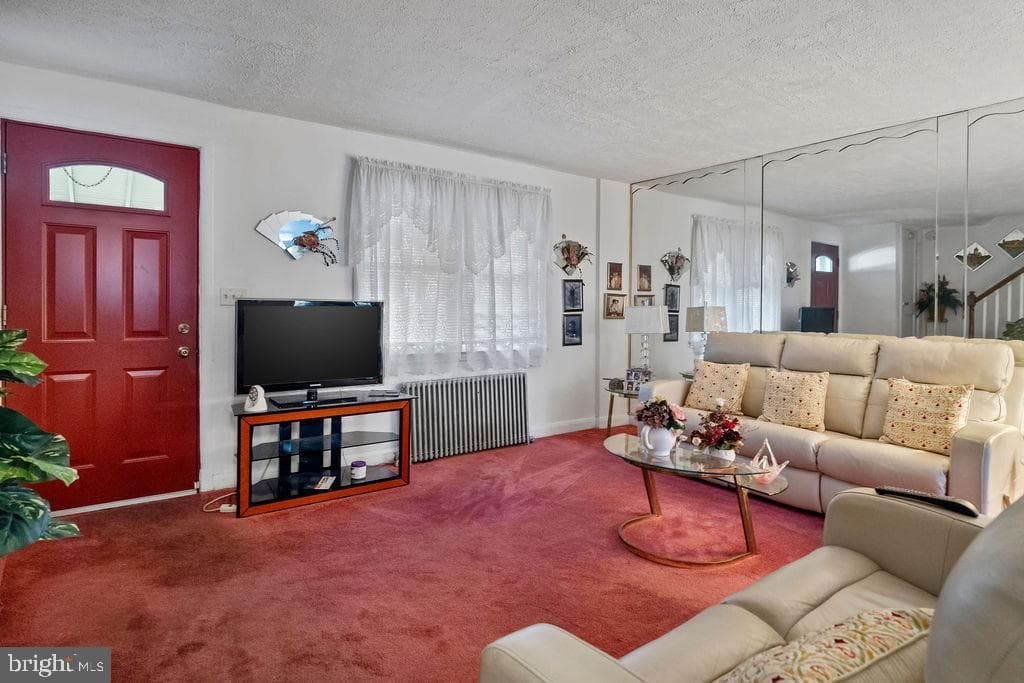 706 Kevin Road photo 7