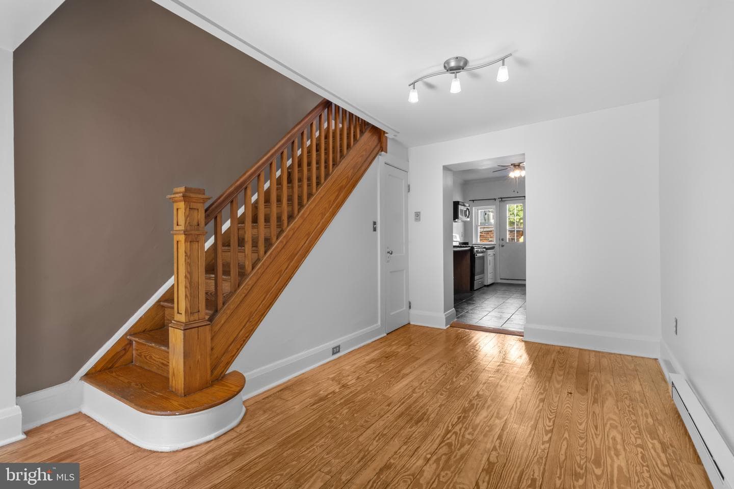 312 S Castle Street photo 13