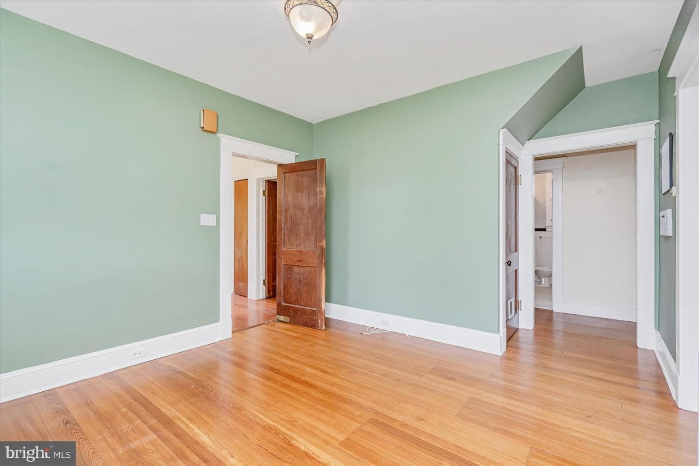 3209 Evergreen Avenue photo 10