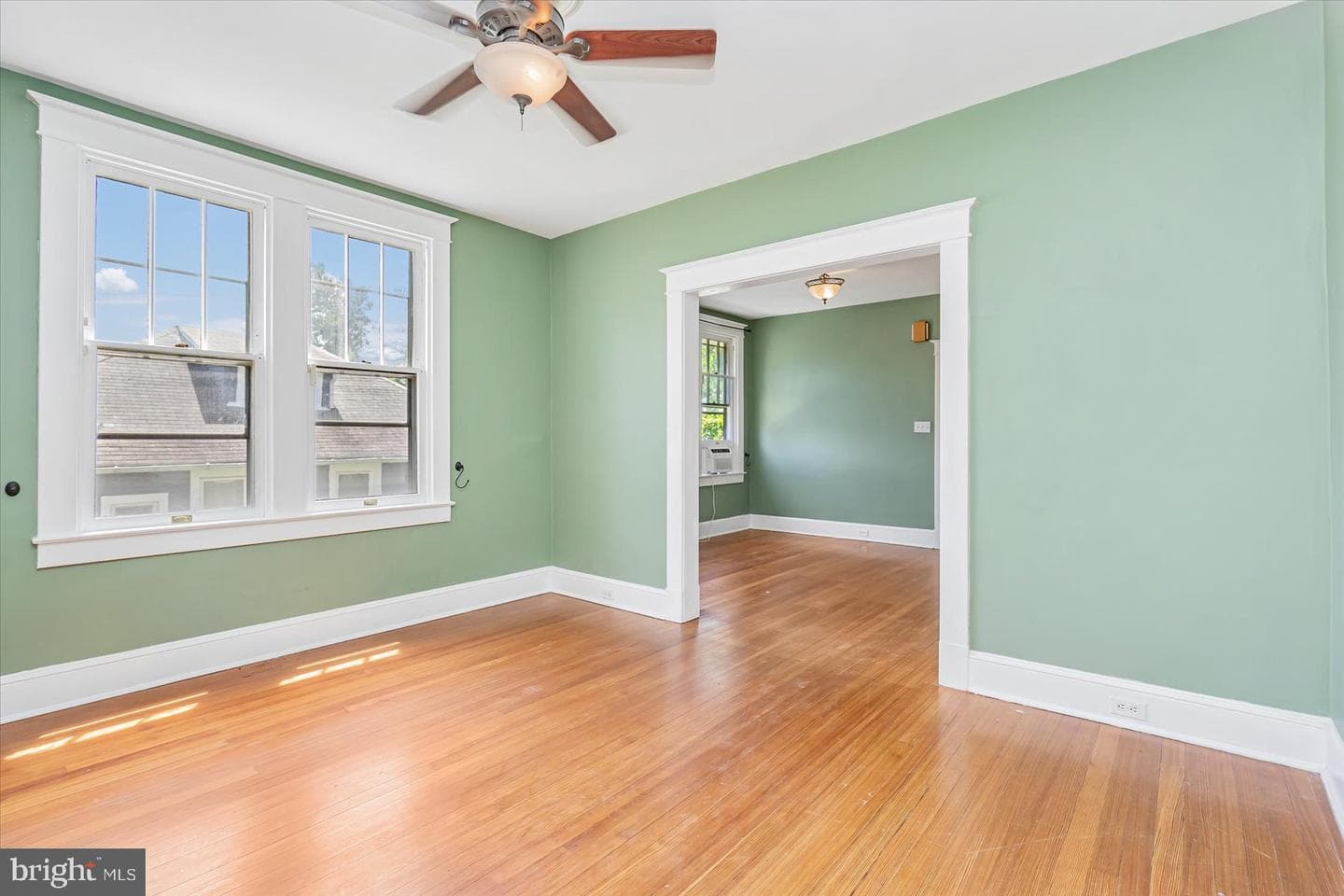 3209 Evergreen Avenue photo 6