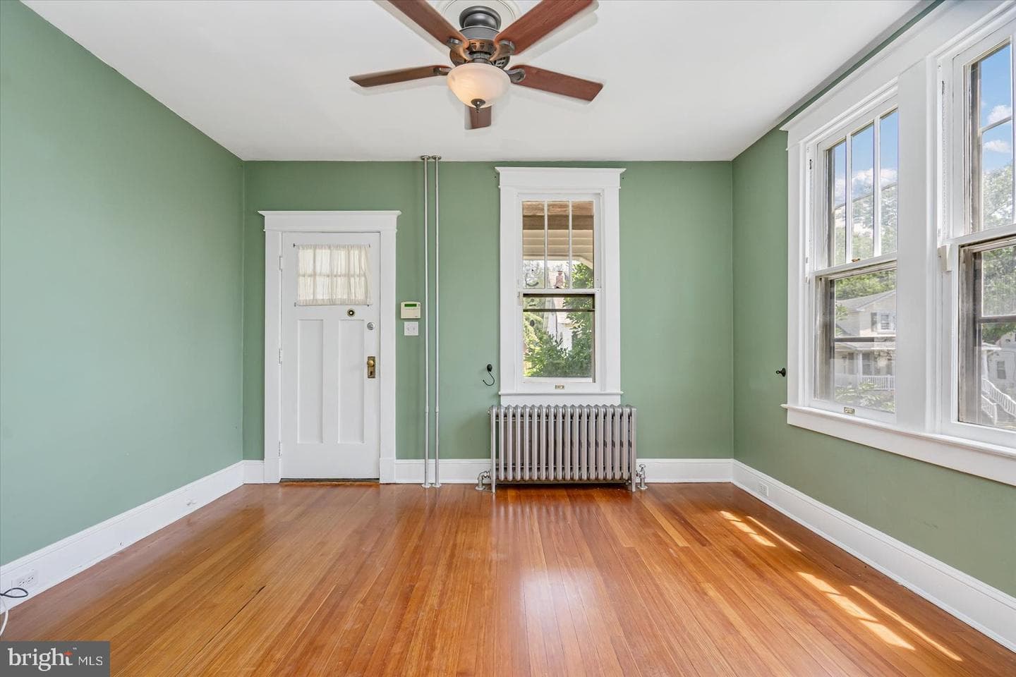 3209 Evergreen Avenue photo 8
