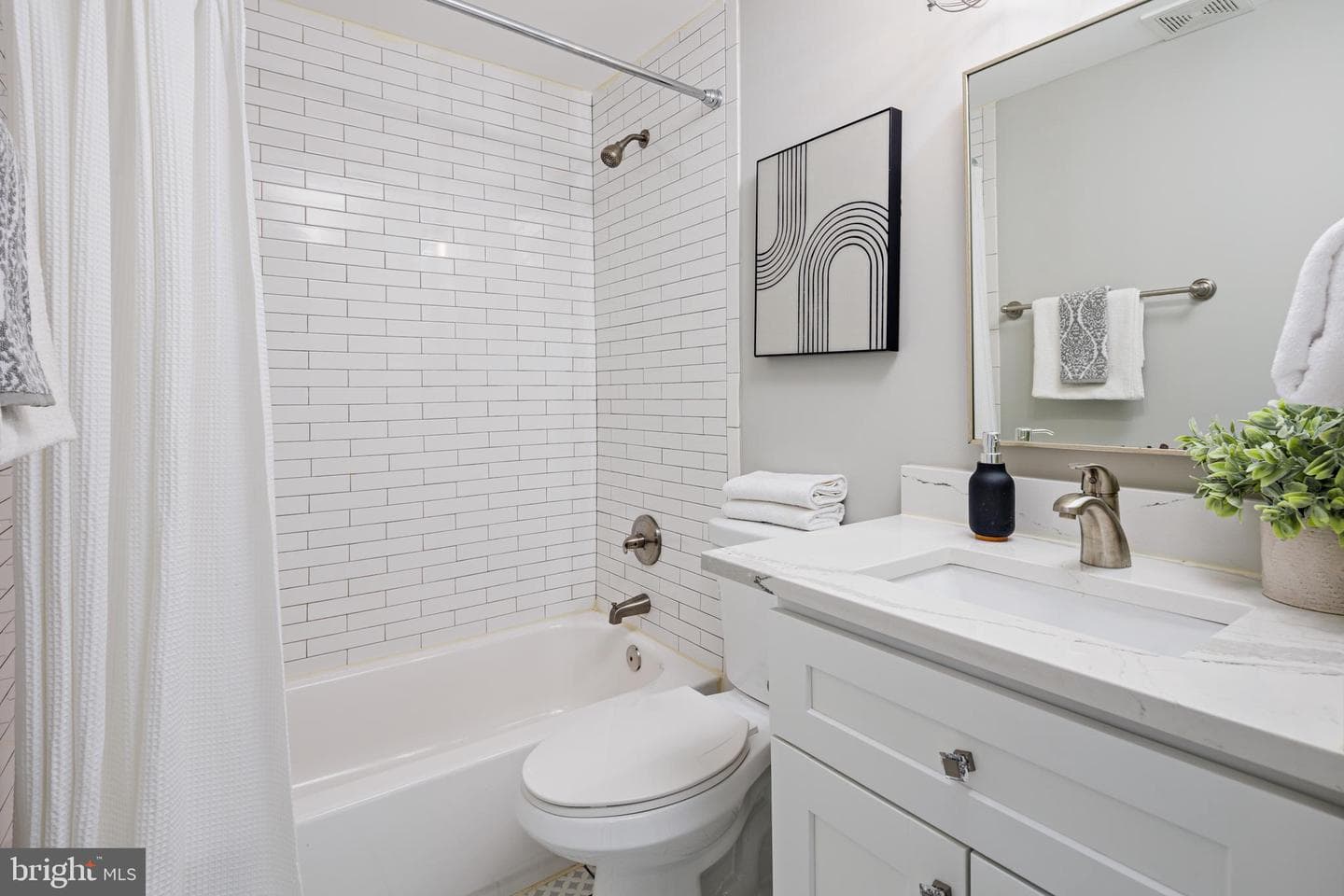 6405 Sefton Avenue photo 31