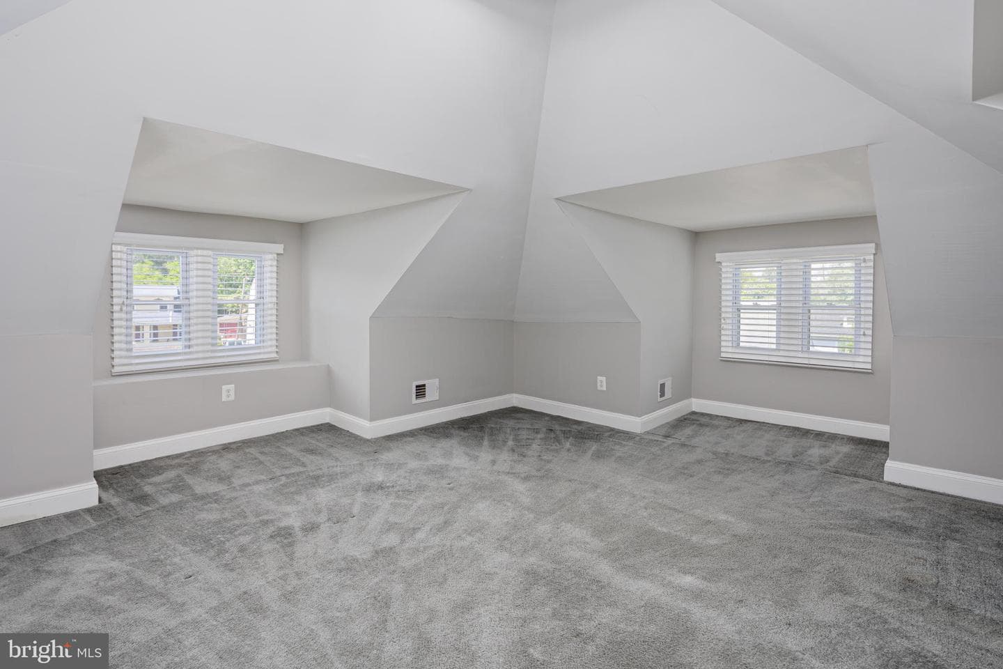 6405 Sefton Avenue photo 34