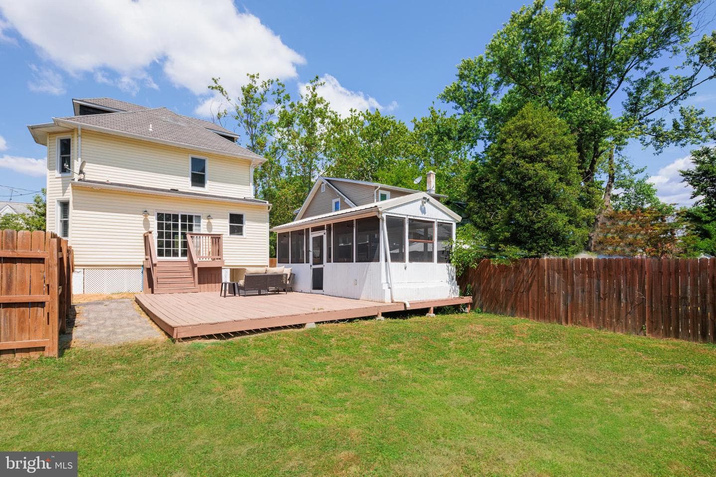 6405 Sefton Avenue photo 41