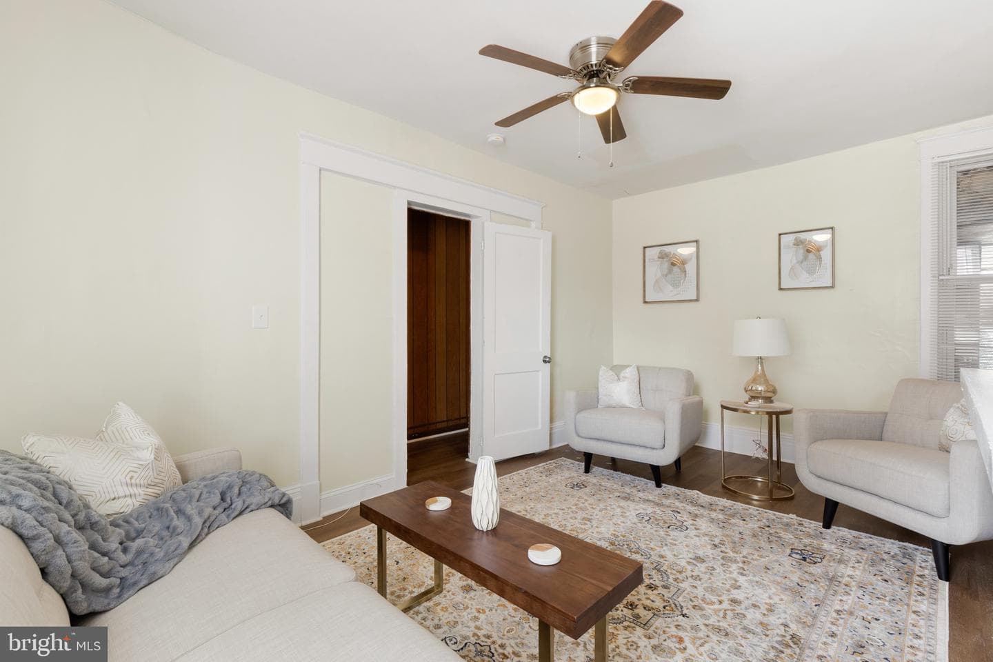 904 N Broadway photo 3