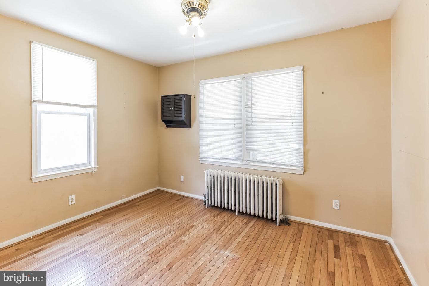 5619 Wayne Ave photo 11