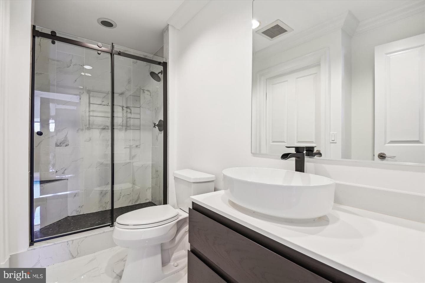 801 Key Highway #453 photo 19