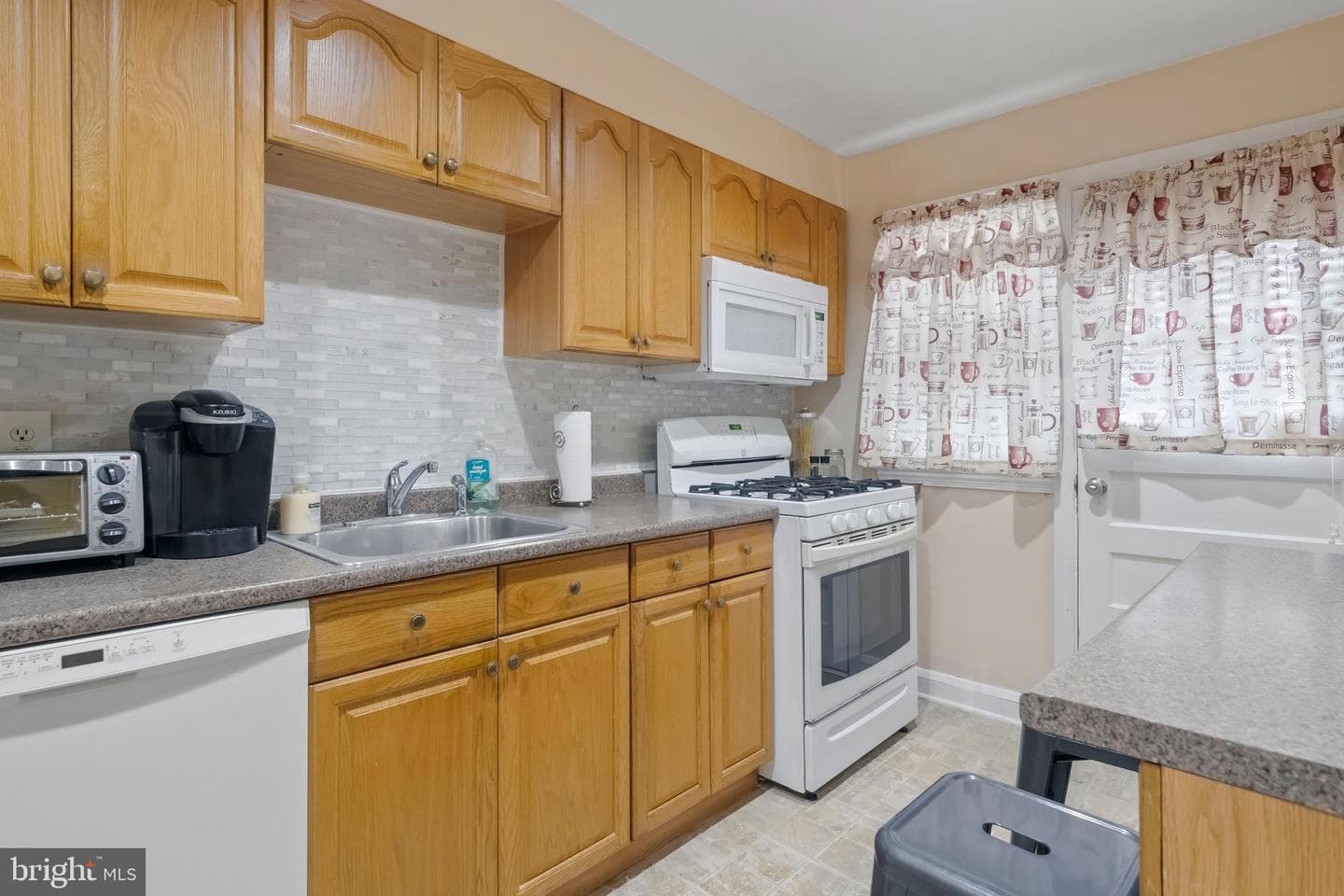 1022 Reverdy Road photo 10