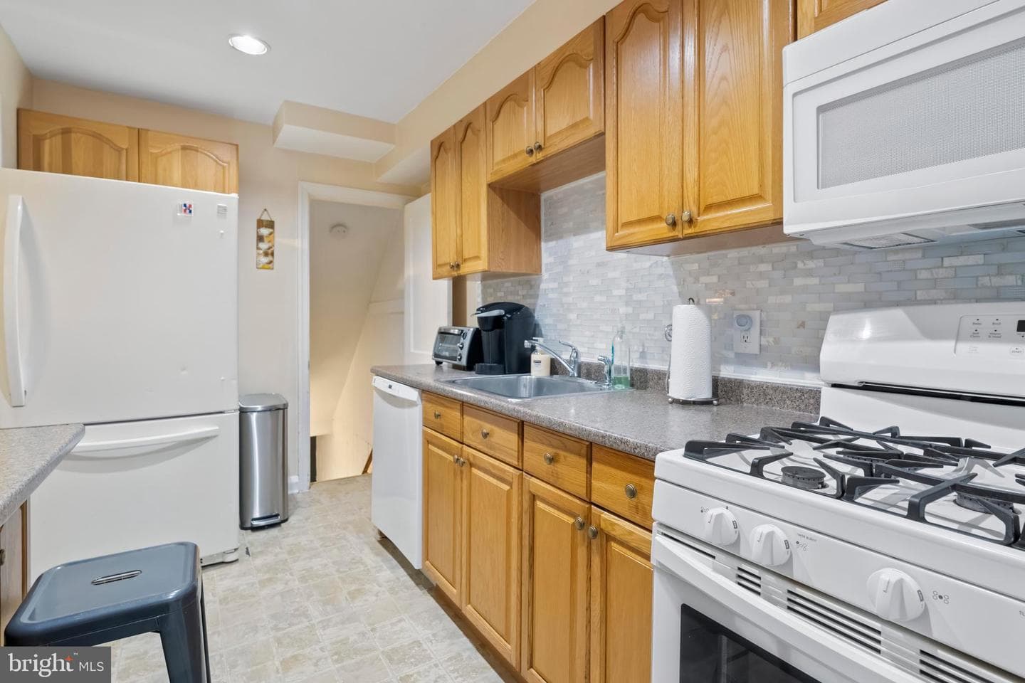 1022 Reverdy Road photo 11