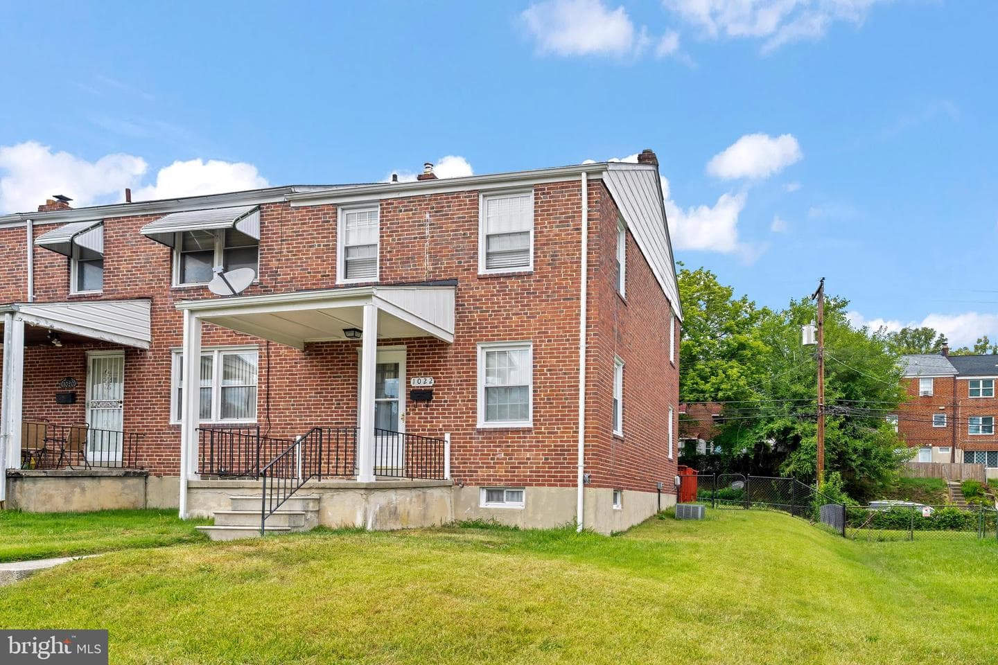 1022 Reverdy Road photo 3