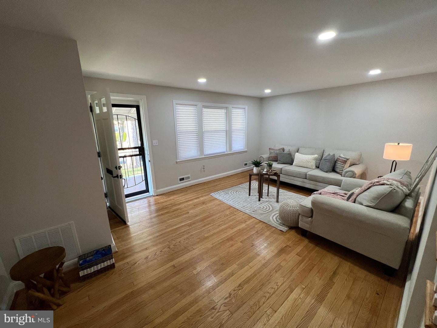 1655 Winford Road photo 2