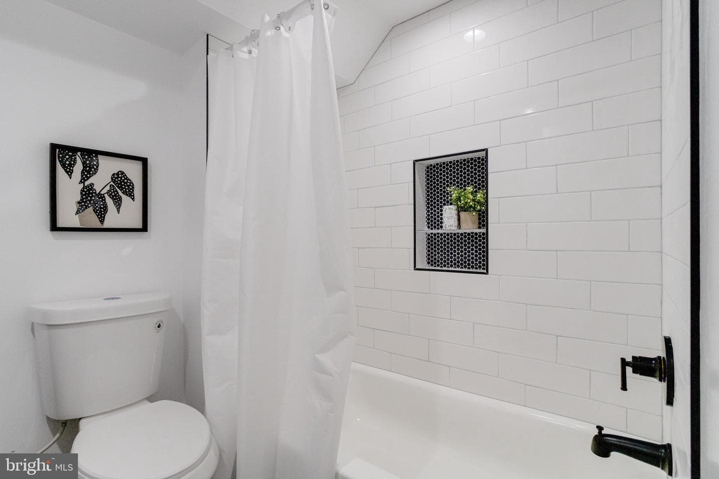 723 N Patterson Park Avenue photo 33