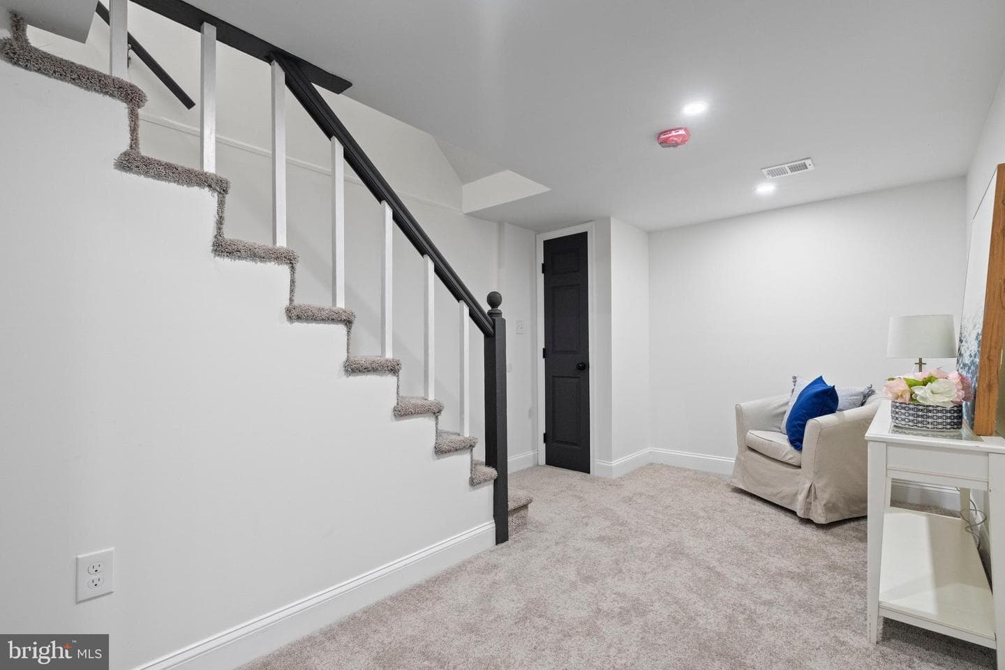 1311 E 35th Street photo 30