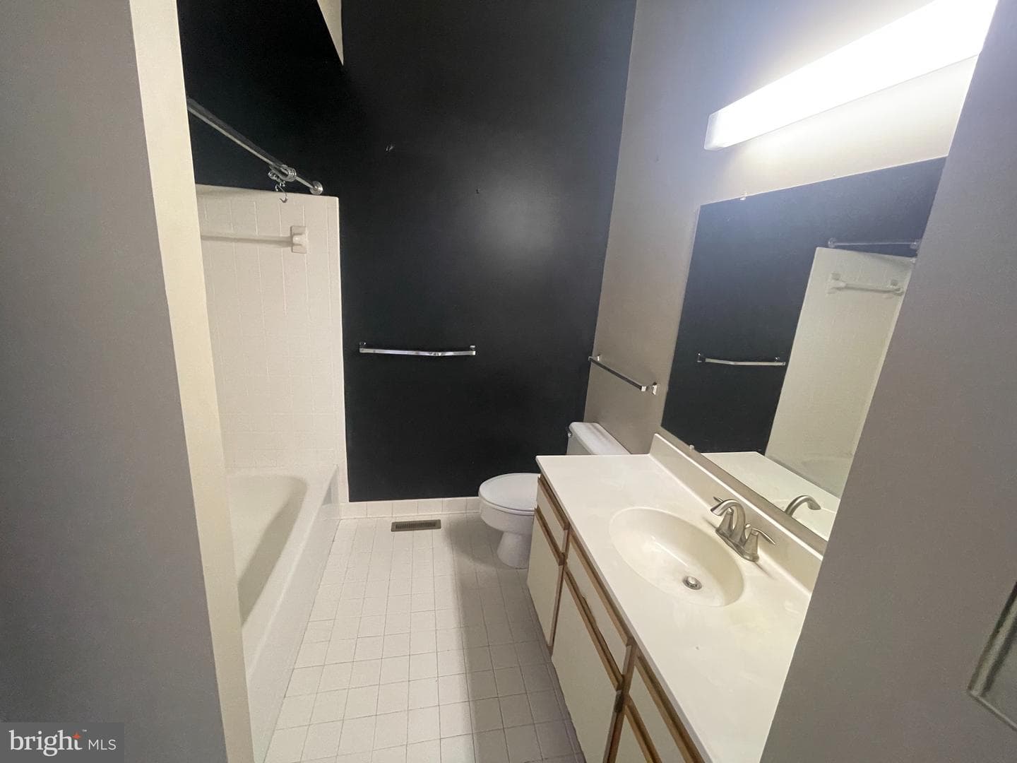1102 S Streeper Street photo 11