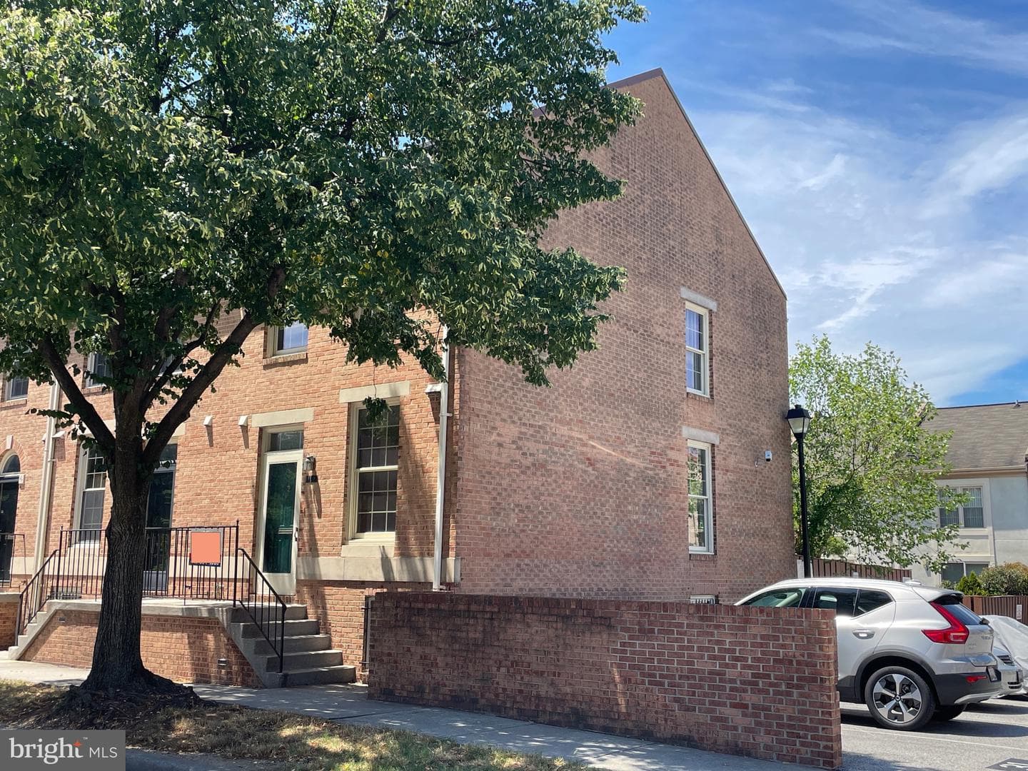 1102 S Streeper Street photo 2
