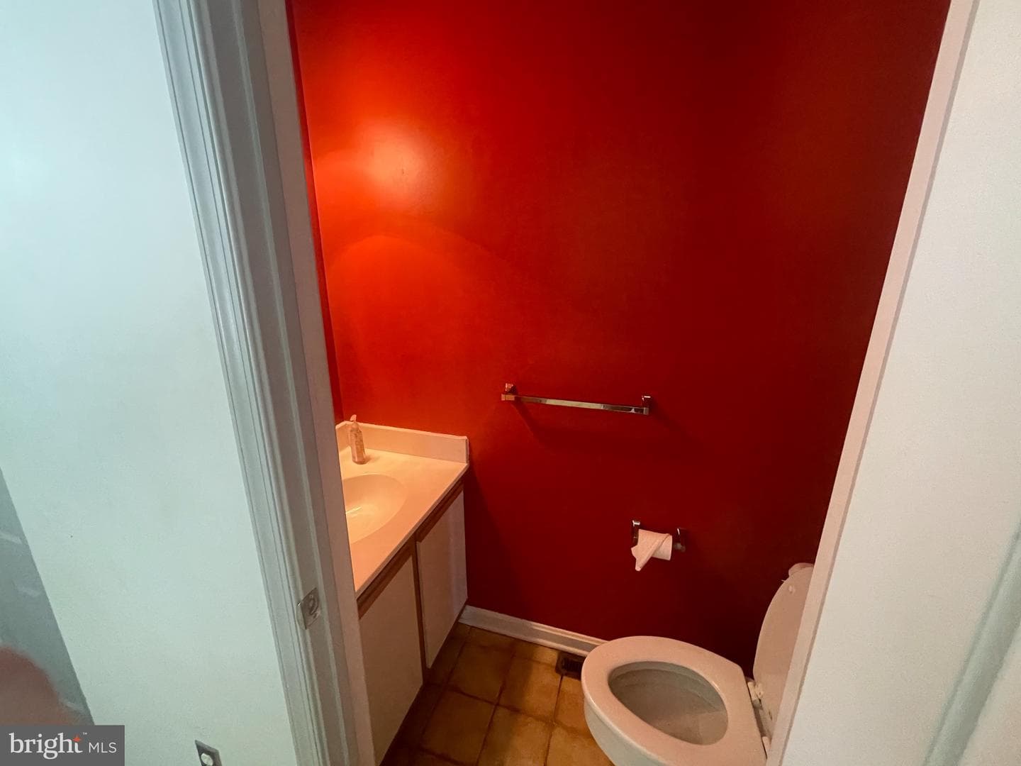 1102 S Streeper Street photo 8
