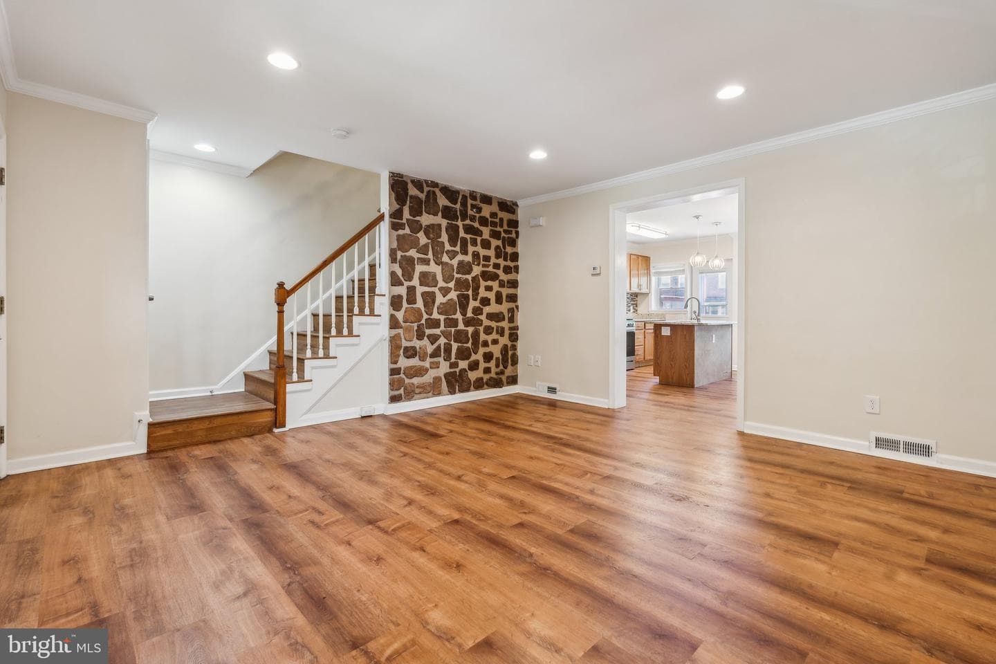 1341 Glenwood Avenue photo 6