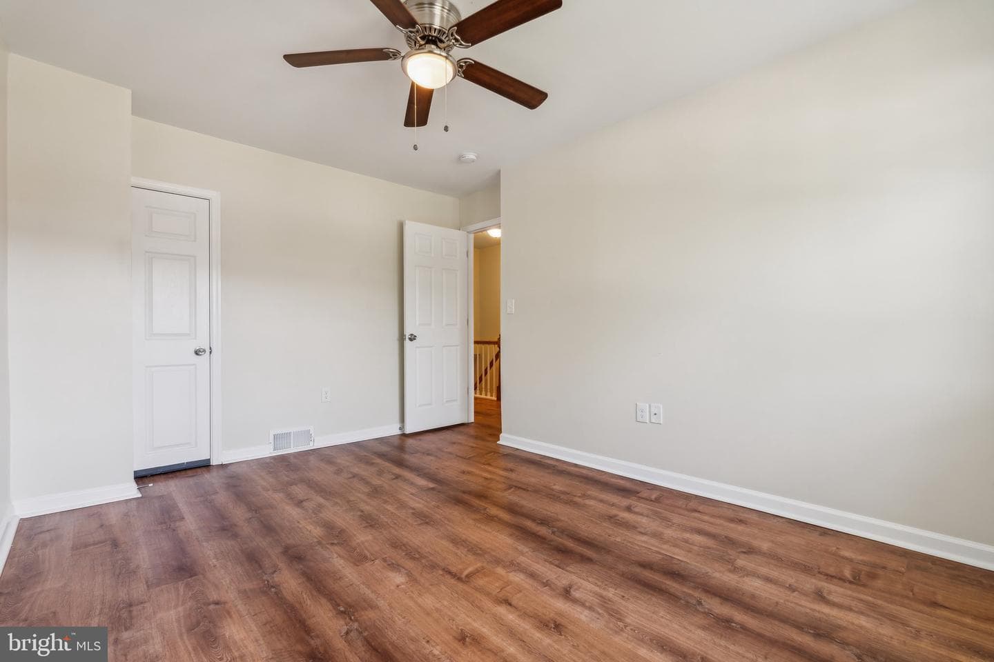 1341 Glenwood Avenue photo 8