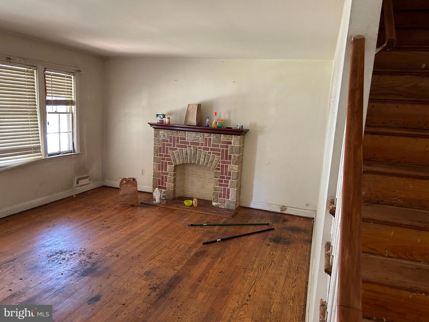 1663 Winford Road photo 6