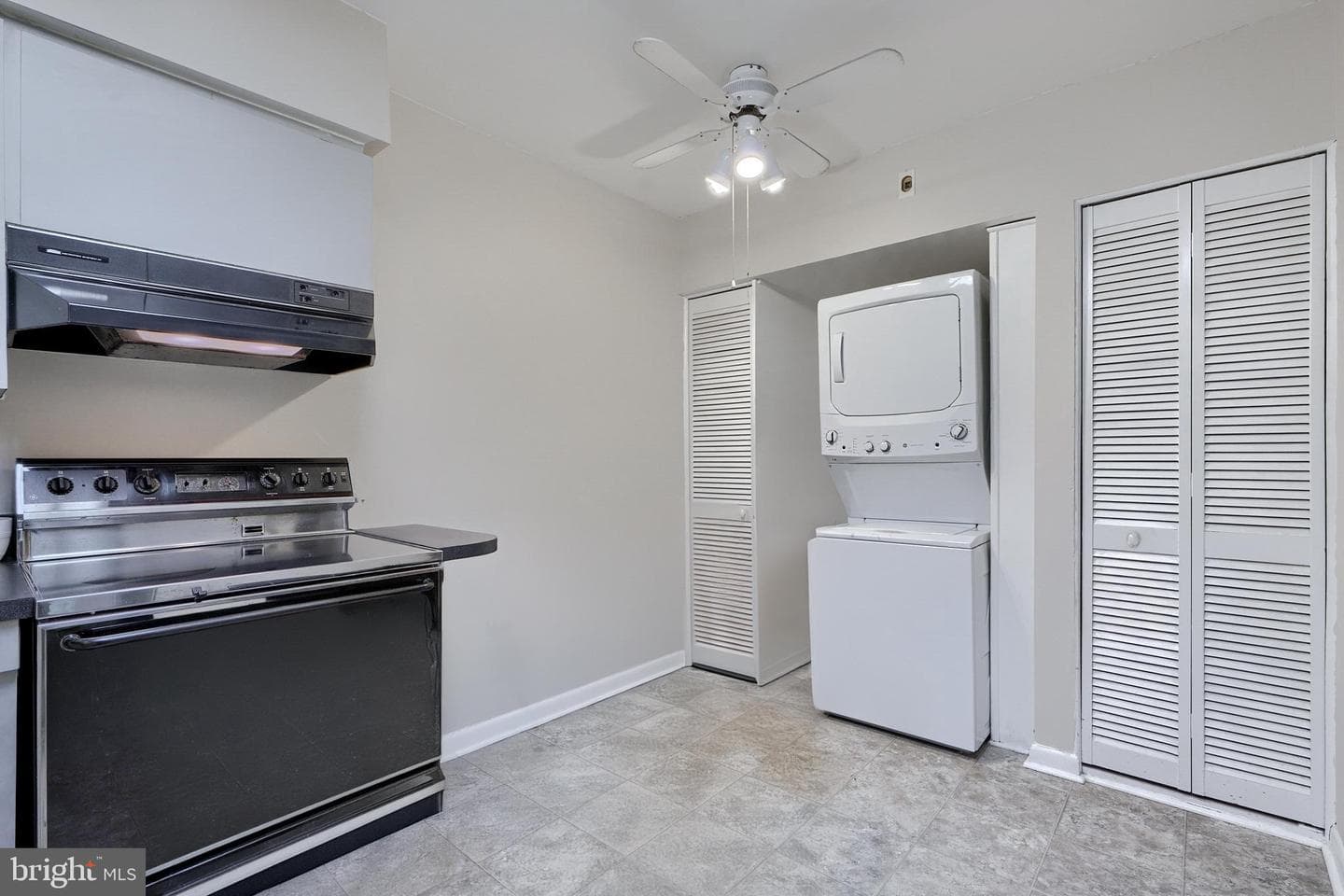 6711 Park Heights Avenue #115 photo 9