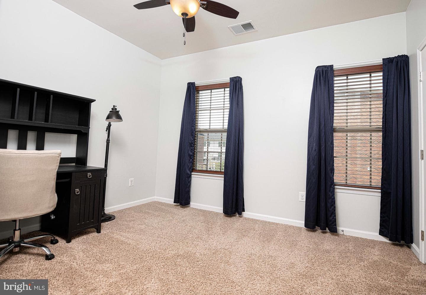 4613 Hudson Street photo 12
