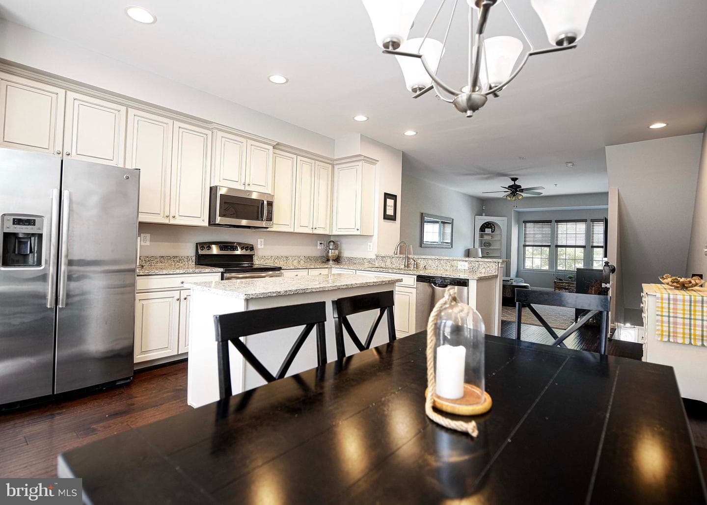 4613 Hudson Street photo 23