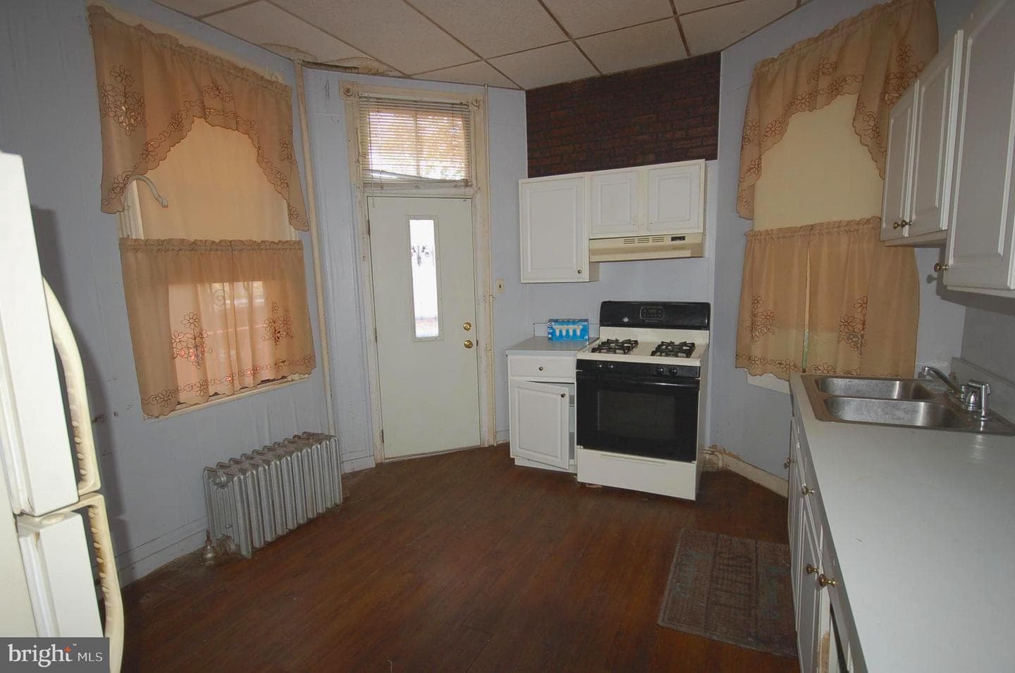 722 Reservoir Street photo 15