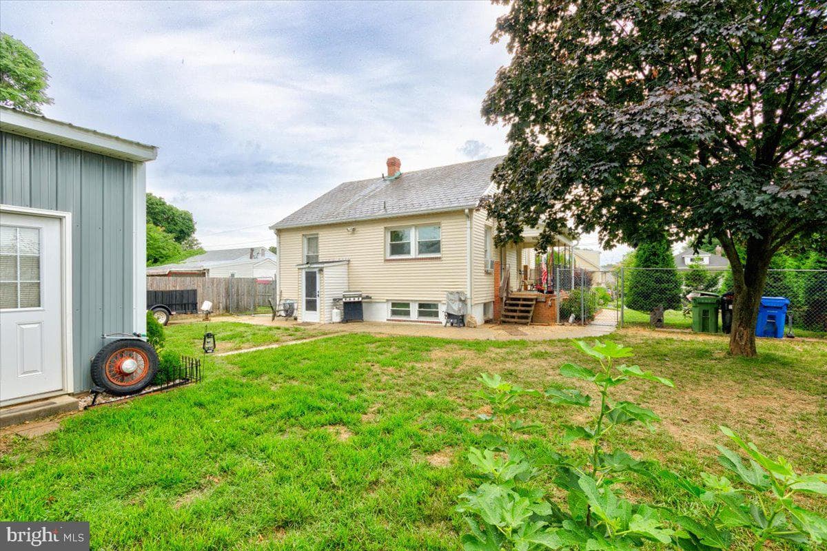 4114 Hillcrest Avenue photo 33